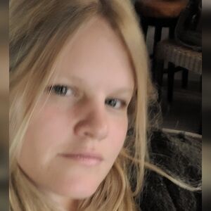 Meet your Posher, Valerie